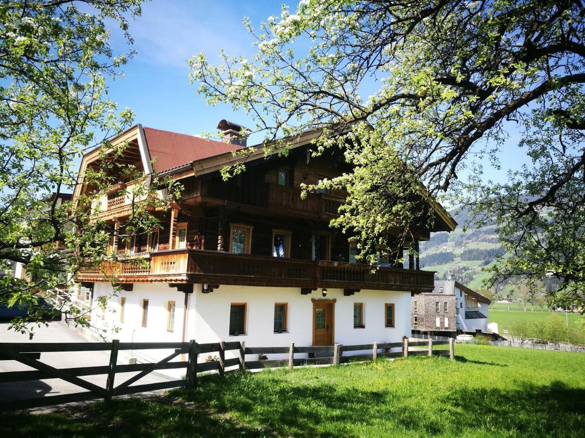 Apart Sprenger Fugen Im Zillertal Apartment Luaran gambar